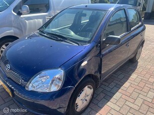 Toyota Yaris 1.3-16V VVT-i Luna