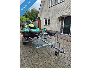 Volkswagen Polo Trailer 2 jetski's Freewheel boottrailer