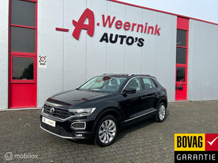 Volkswagen T-Roc 1.5 TSI Sport Business Carplay Trekhaak afneembaar elec a. klep.