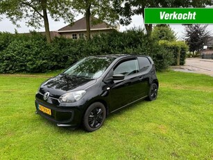 Volkswagen Up 1.0 black - airco in zeer nette staat volledig onderhouden!