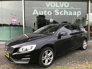 Volvo V60 1.6 T3 Momentum Family Line | Rijklaar incl 12 mnd Bovag | Trekhaak Verwarmbaar voorruit Donker glas