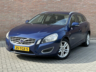 Volvo V60 1.6 T3 Ocean Race Complete Historie - Leder - Navi - Premium Audio