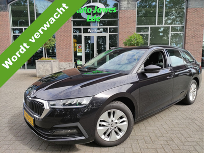 Škoda Octavia Combi 1.0 TSI Business Edition Navigatie - Elektrische achterklep - Keyless entry - NL auto