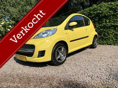 Peugeot 107 1.0-12V/Elektr pakket/zwart dak/ LM velgen/