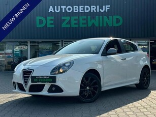 Alfa Romeo Giulietta 1.4 T Velocecruis controleNieuw APK