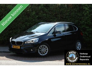 BMW 2-serie Active Tourer 218i Luxury, Trekhaak Airco