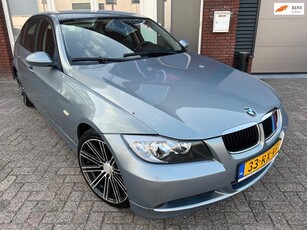 BMW 3-serie 320i Dynamic Executive / AUT / Clima / PDC /