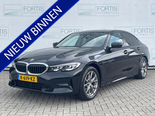 BMW 3-serie 320i Executive Edition NL AUTO | SPORTSTOELEN | CARPLAY | LED | HALF LEDER |