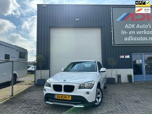 BMW X1 SDrive18i Executive AUTOMAAT/CLIMA/CRUISE/NAVI/PDC