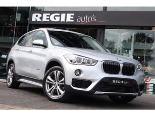 BMW X1 xDrive20i Sport Schuifdak HuD Navi Led Camera