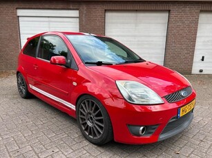 Ford Fiesta 2.0-16V ST 2005 150pk airco leder verlaagd!