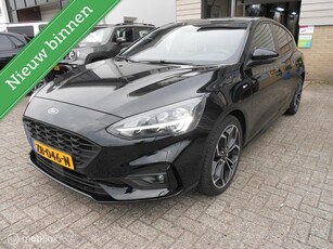 Ford Focus 1.0 EcoBoost ST Line Business