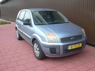 Ford Fusion 1.4-16V Champion KM. 66775 met N.A.P. !!!!!