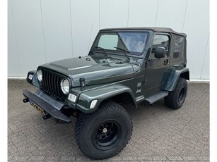 Jeep Wrangler 4.0i Hardtop Sahara AIRCO !!! YOUNGTIMER !!!