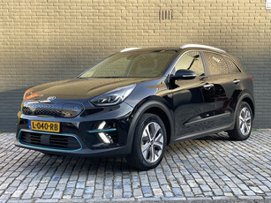 Kia e-Niro DYNAMICPLUSLINE 64 KWH I AUTOMAAT I TREKHAAK I APPLE/ANDROID I SCHUIF/KANTELDAK