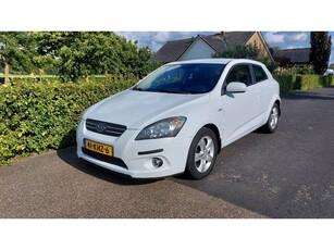 Kia pro_cee'd 1.4 CVVT X-ecutive CLIMA BJ 2009 (bj 2009)