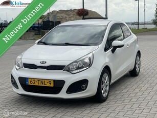 Kia Rio 1.2 CVVT Super Pack NAP Clima Cruise Parkeer sensor