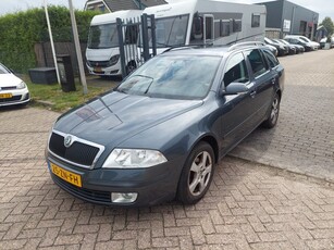 Škoda Octavia Combi 1.6 FSI Tour (bj 2008)