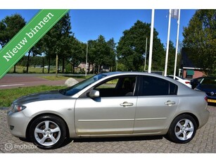 Mazda 3 1.6 Executive '04 AircoElekt,pakketLM wielen!