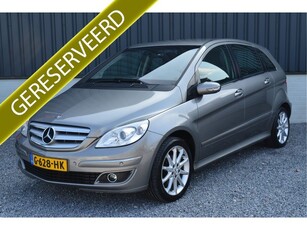 Mercedes-Benz B-Klasse 200 Sport Automaat Half Leder