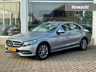 Mercedes-Benz C-klasse 180 LEASE EDITION Navi Pdc Trekhaak Dealer OH-Nw APK!