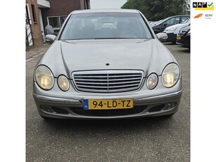 Mercedes-Benz E-klasse 220 CDI Avantgarde ONLY EXPORT !!