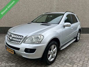 Mercedes M-klasse ML500 Navi Cruise Leder NL Auto Youngtimer