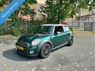 Mini Mini 1.6 Cooper 10 Years II LEUKE AUTO RIJDT EN