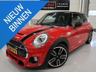 Mini Mini 2.0 Cooper S Chili Serious Business JCW pakket 18