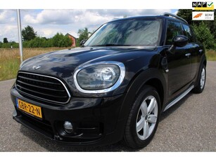 Mini Mini Countryman 1.5 Cooper ZWART