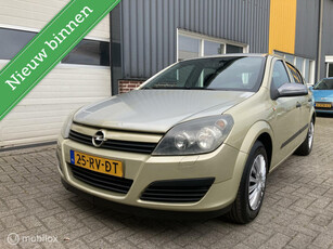 Opel Astra 1.4 Essentia TREKHAAK!