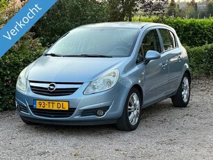 Opel Corsa 1.2-16V Enjoy Goed onderhouden nette auto