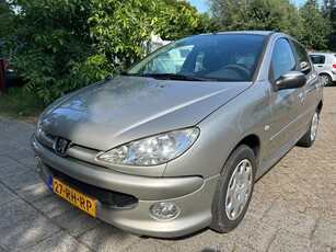 Peugeot 206 1.4 5 deurs nap ,airco