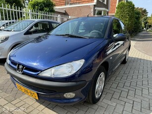 Peugeot 206 1.4 Gentry