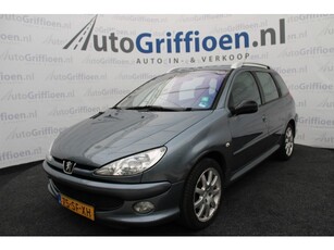 Peugeot 206 SW 1.6-16V nette station met leer en airco