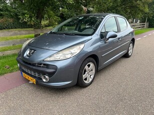 Peugeot 207 1.4-16V XS Pack Airco Nieuwe APK