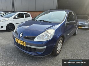 Renault Clio 1.2-16V Business Line / NAP / PANO / AIRCO