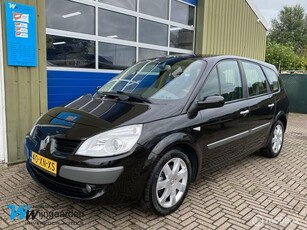 Renault Grand Scenic 2.0-16V DynamiquePano