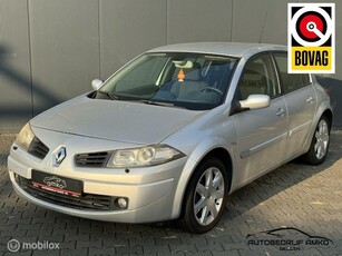 Renault Megane 2.0-16V Dynamique Comfort / CRUISE /