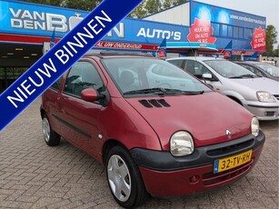 Renault Twingo 1.2-16V Emotion Nieuwe APK (bj 2007)