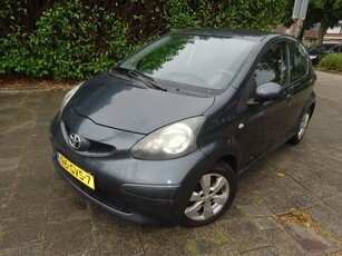 Toyota Aygo 1.0-12V + MET AIRCO MET JAAR APK