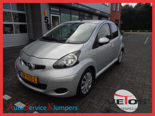 Toyota aygo 5DEURS/AIRCO/WINTERBANDEN!