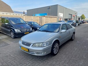 Toyota Camry 3.0i V6 GX (bj 2001, automaat)