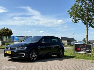 Volkswagen Golf 1.4 TSI GTE/cruise/navi/pdc/ trekhaak/