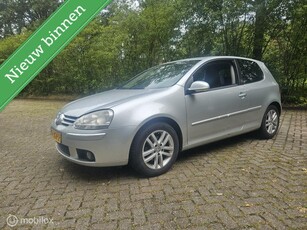 Volkswagen Golf 1.6 FSI Sportline inruilkoopje 6 bak