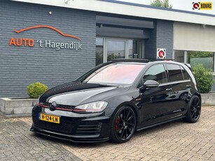 Volkswagen Golf 2.0 TSI GTI AUT pano 19