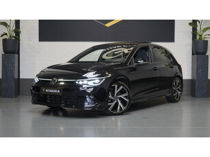 Volkswagen Golf 8 R-Line 1.5 eTSI AUTOMAAT ACC-AMBIANCE-CAMERA-CLIMA-HARMANKARDON-IQLIGHT-KEYLESS-MODE-NAVIGATIE-PANORAMA VERKOCHT