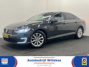 Volkswagen Passat 1.4 TSI GTE Connected Series | TREKHAAK | NAVIGATIE | CARPLAY | STOELVERWARMING |