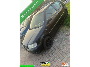 Volkswagen Polo 1.4-16V Trendline