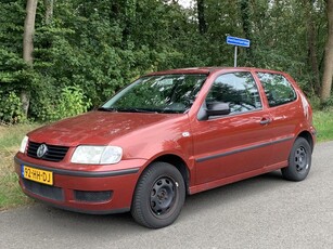 Volkswagen Polo 1.4 (bj 2001)